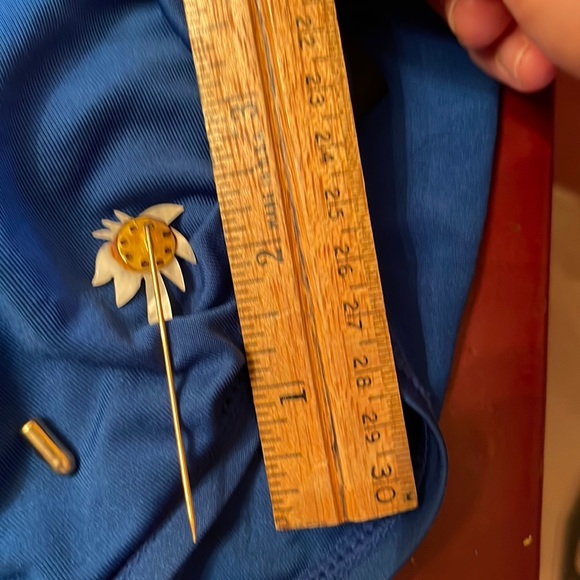 Precious Motherof Pearl Palm Tree Lapel Pin - Picture 4 of 6